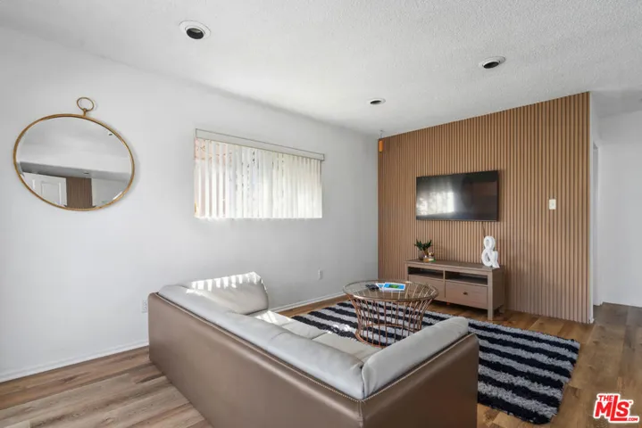 41 Westminster Avenue, Venice, California 90291