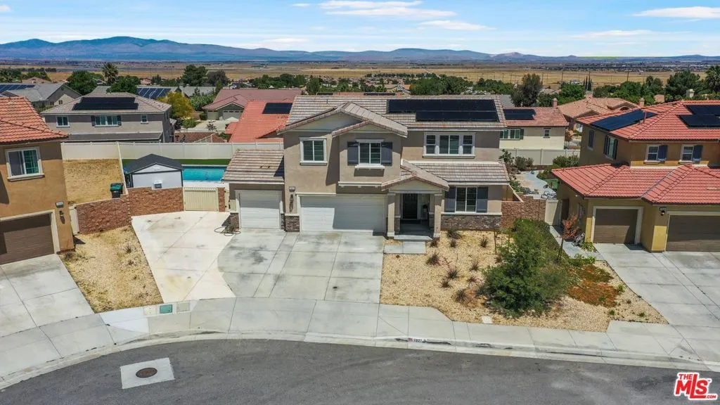 7027 Kristina Court, Lancaster, California 93536 — photo 4