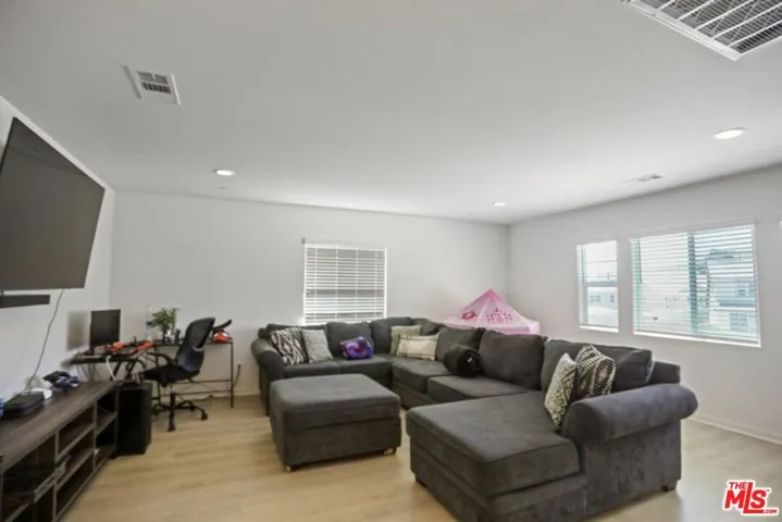 7027 Kristina Court, Lancaster, California 93536