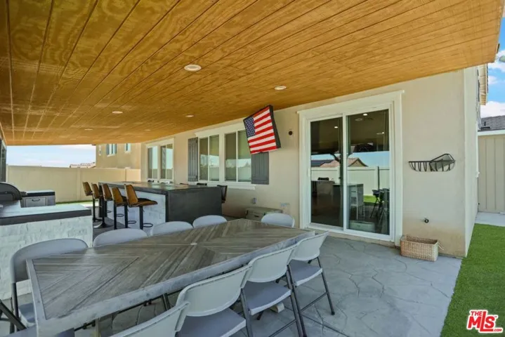 7027 Kristina Court, Lancaster, California 93536
