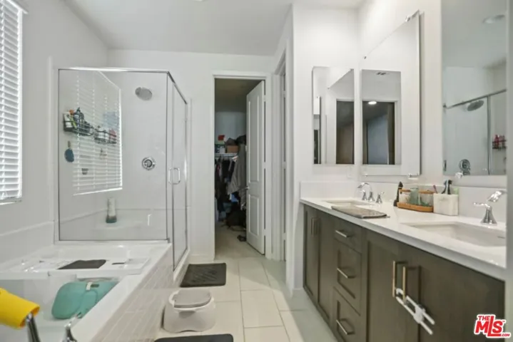 7027 Kristina Court, Lancaster, California 93536