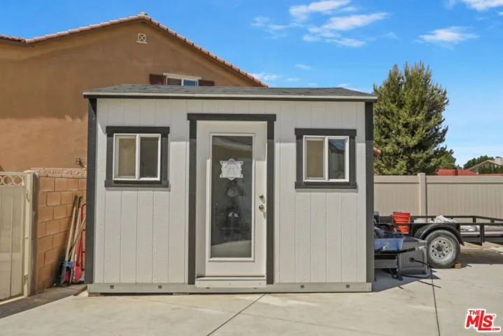 7027 Kristina Court, Lancaster, California 93536