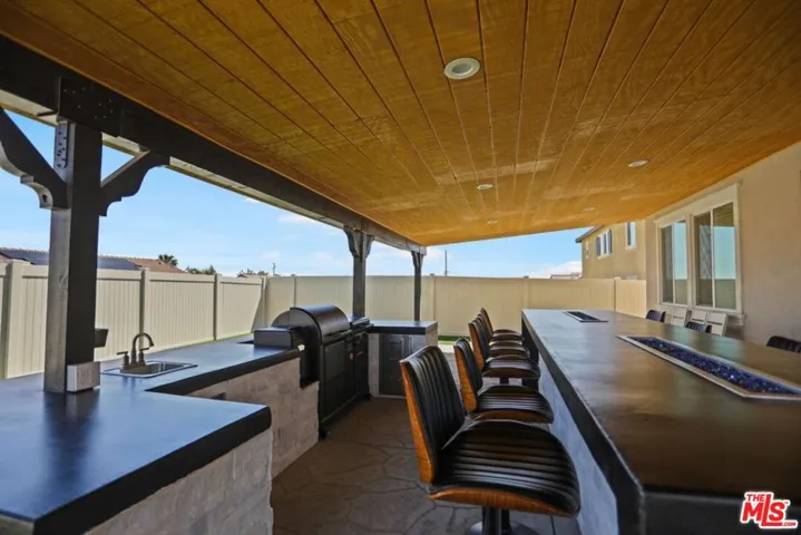 7027 Kristina Court, Lancaster, California 93536
