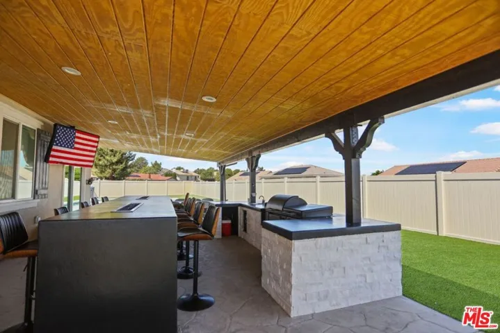 7027 Kristina Court, Lancaster, California 93536