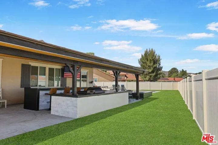 7027 Kristina Court, Lancaster, California 93536