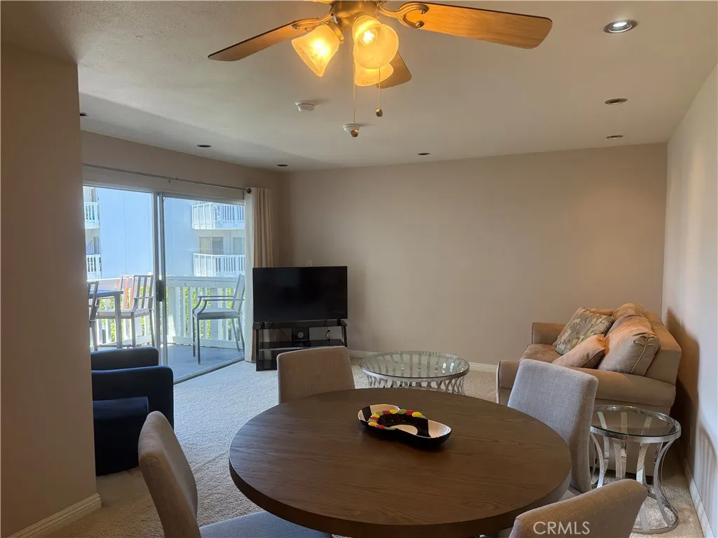 650 The Village 210, Redondo Beach, California 90277 — photo 4