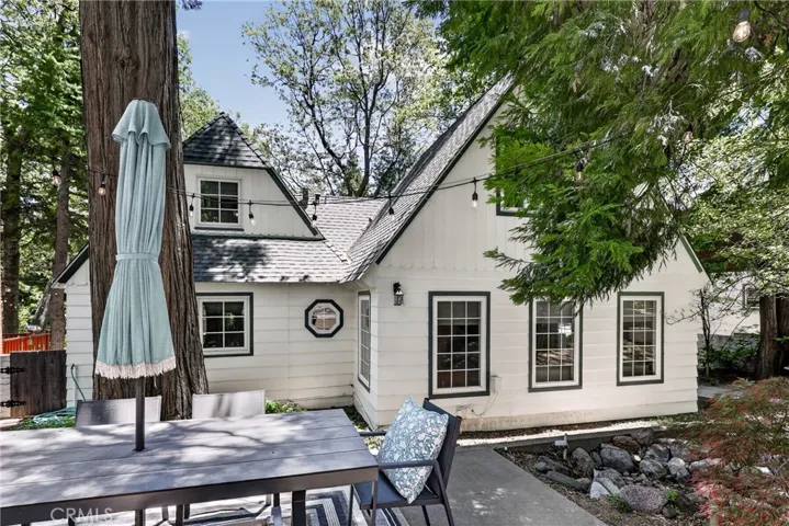 202 Maple Drive, Lake Arrowhead, California 92352