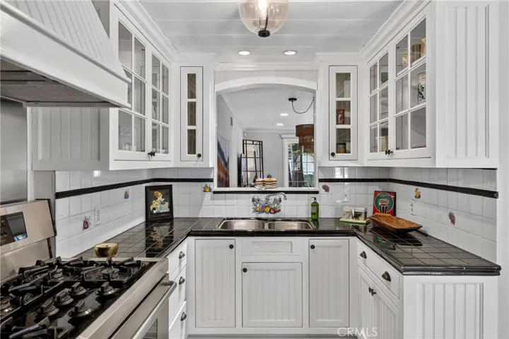 202 Maple Drive, Lake Arrowhead, California 92352