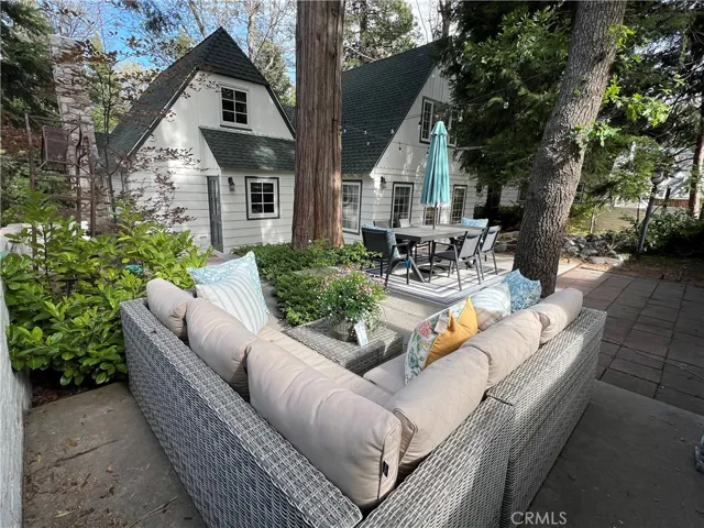 202 Maple Drive, Lake Arrowhead, California 92352