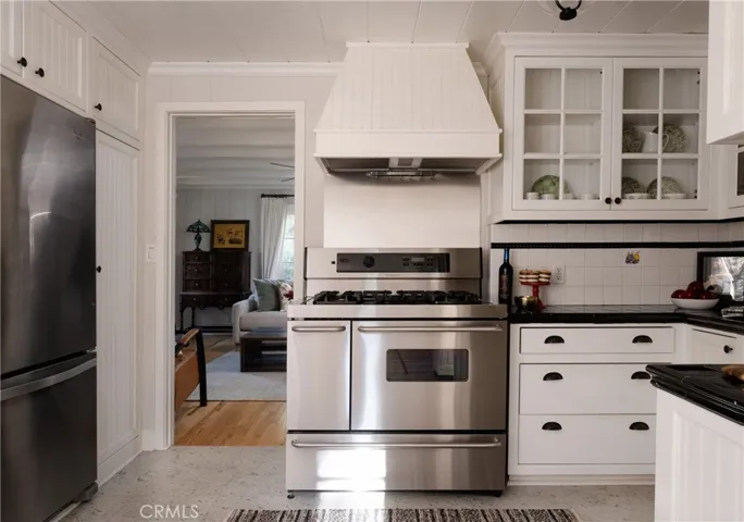 202 Maple Drive, Lake Arrowhead, California 92352