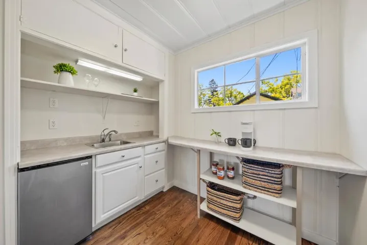 1129 Balboa Avenue, Burlingame, California 94010