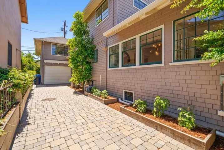 1129 Balboa Avenue, Burlingame, California 94010