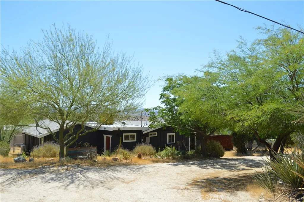 10225 Pinon, Morongo Valley, California 92256 — photo 5