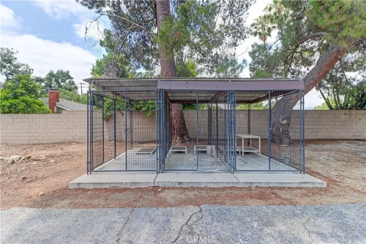 Dog kennels