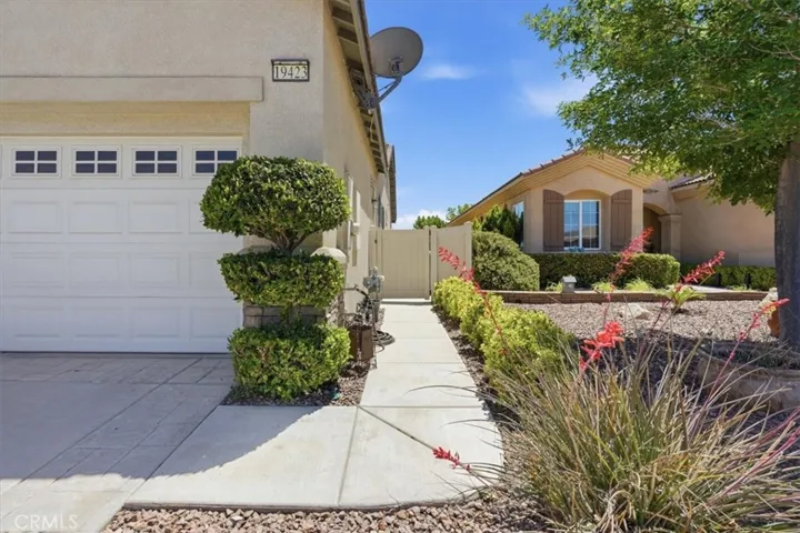 19423 Crystal Springs Lane, Apple Valley, California 92308