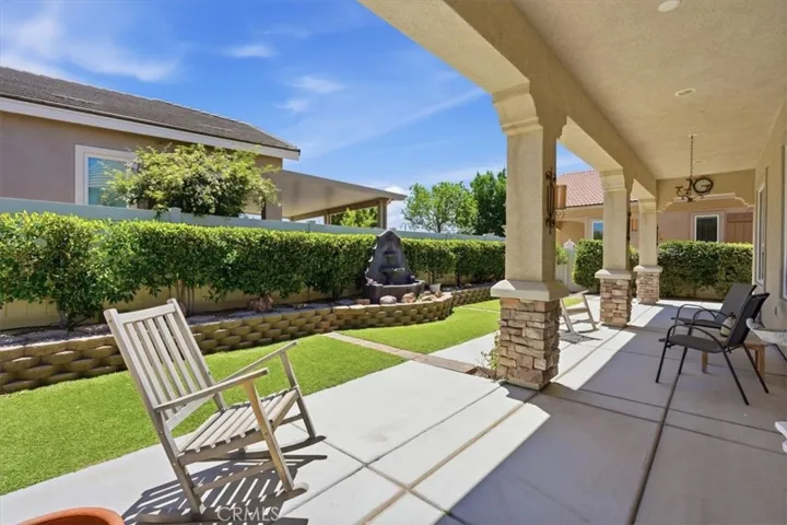 19423 Crystal Springs Lane, Apple Valley, California 92308