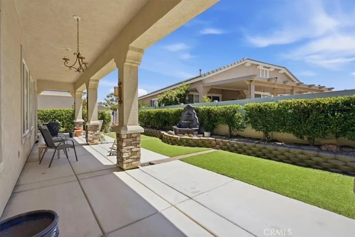 19423 Crystal Springs Lane, Apple Valley, California 92308