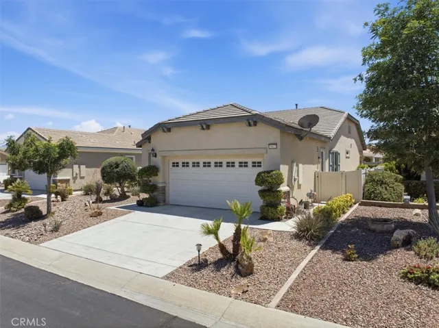 19423 Crystal Springs Lane, Apple Valley, California 92308