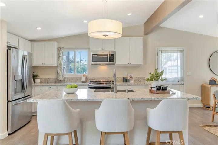 2136 Parsons, Costa Mesa, California 92627