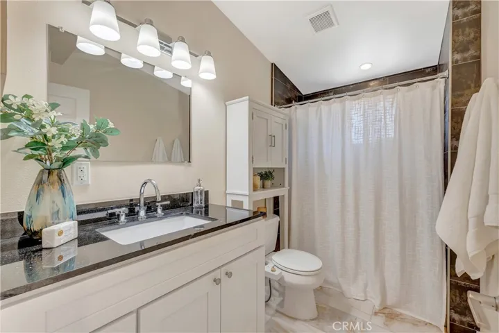 2136 Parsons, Costa Mesa, California 92627
