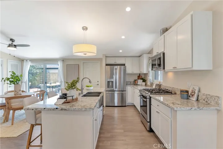 2136 Parsons, Costa Mesa, California 92627