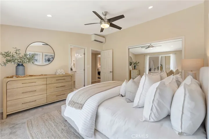 2136 Parsons, Costa Mesa, California 92627