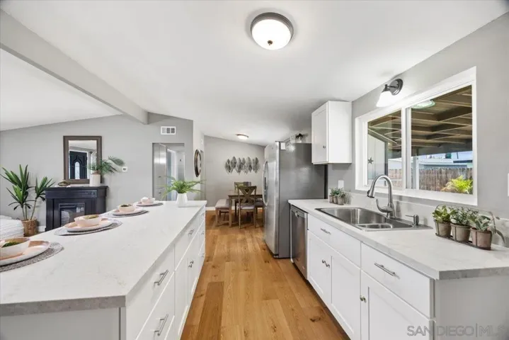536 Rogue Rd, El Cajon, California 92020