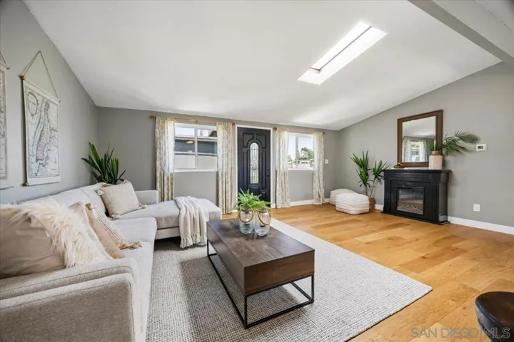 536 Rogue Rd, El Cajon, California 92020