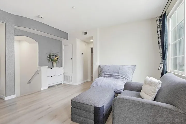Accent wall paint