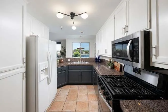 300 Baltic Circle 318, Redwood City, California 94065 — photo 4
