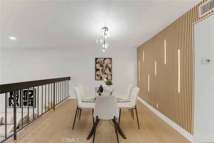 17150 Burbank, Encino, California 91316