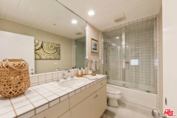 27352 Pacific Coast Highway, Malibu, California 90265
