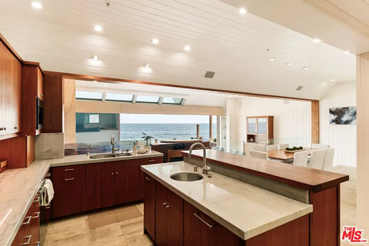 27352 Pacific Coast Highway, Malibu, California 90265