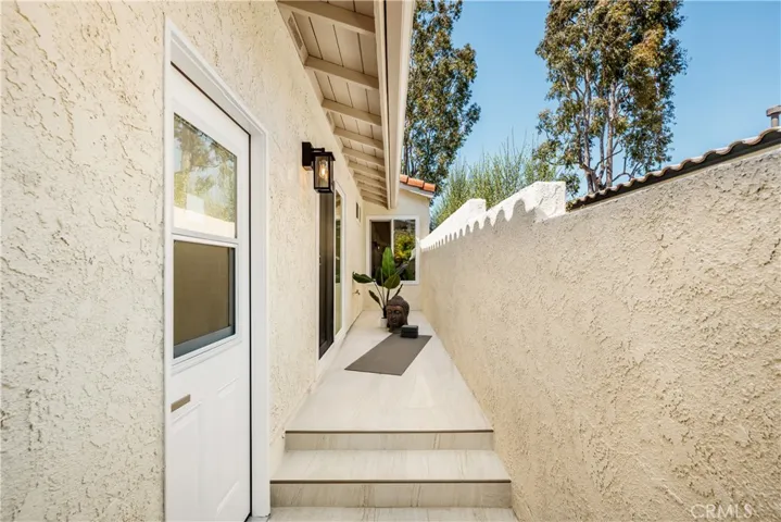 22981 Via Cruz, Laguna Niguel, California 92677