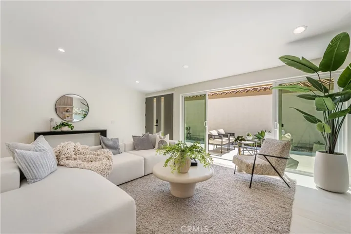 22981 Via Cruz, Laguna Niguel, California 92677