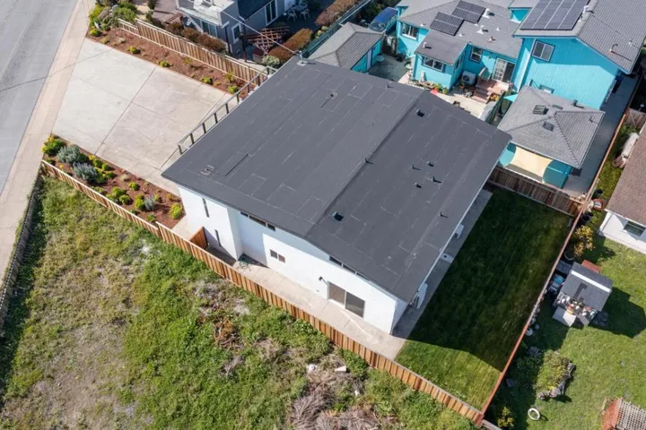 355 Avenue Alhambra, El Granada, California 94018