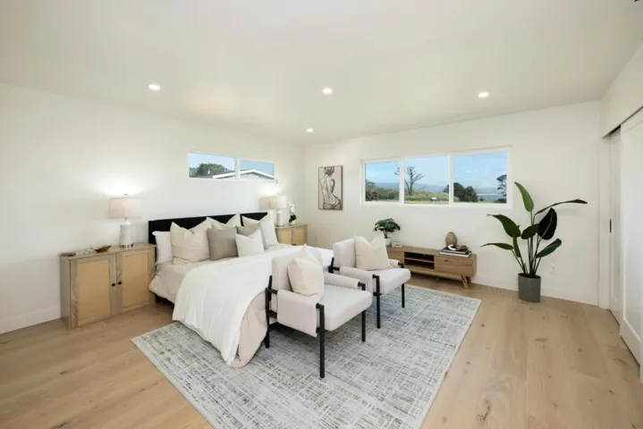 355 Avenue Alhambra, El Granada, California 94018
