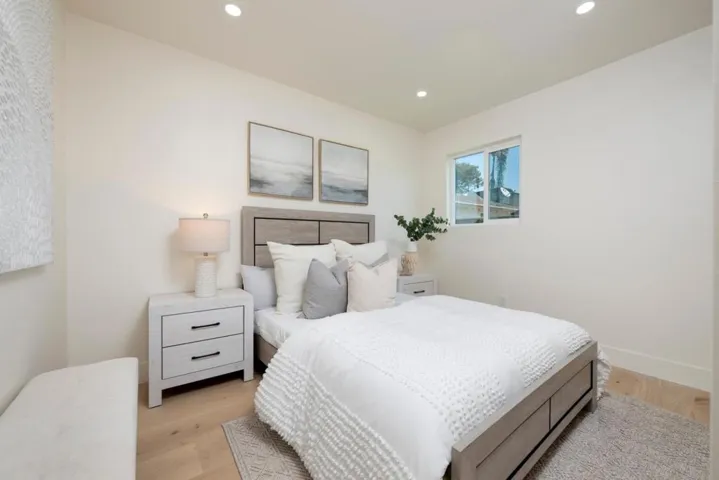 355 Avenue Alhambra, El Granada, California 94018