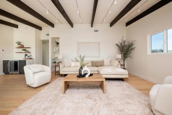 355 Avenue Alhambra, El Granada, California 94018