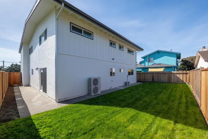 355 Avenue Alhambra, El Granada, California 94018