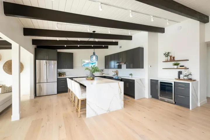 355 Avenue Alhambra, El Granada, California 94018