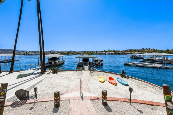 22376 W San Joaquin, Canyon Lake, California 92587