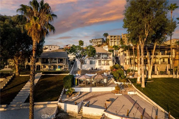 22376 W San Joaquin, Canyon Lake, California 92587