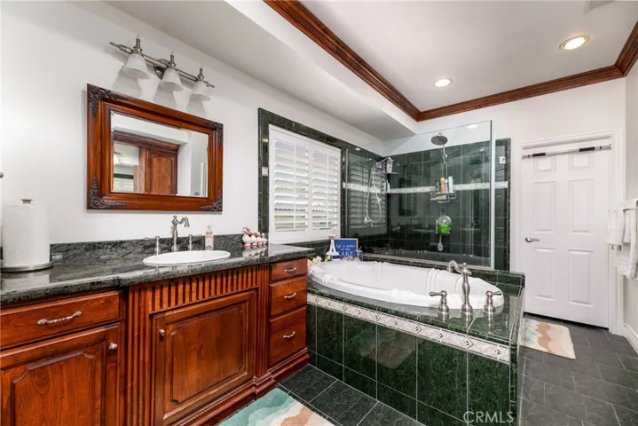 22376 W San Joaquin, Canyon Lake, California 92587