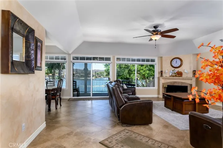 22376 W San Joaquin, Canyon Lake, California 92587