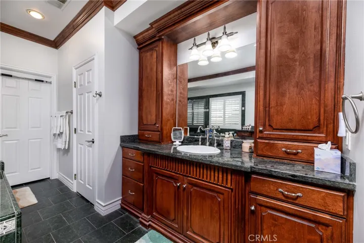 22376 W San Joaquin, Canyon Lake, California 92587