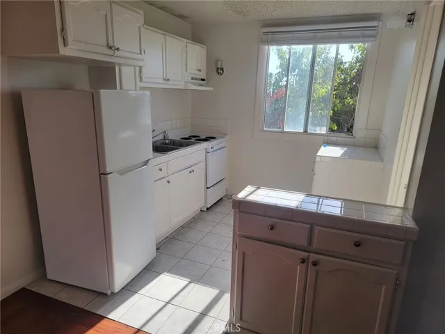 617 Illinois Court 22, El Segundo, California 90245
