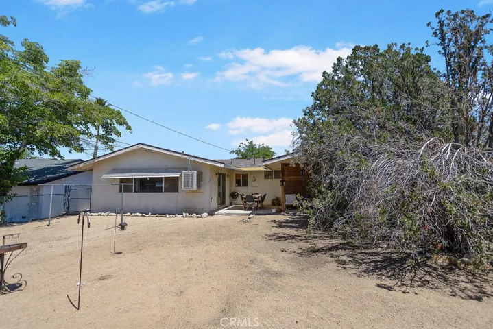 7744 Inca Trail, Yucca Valley, California 92284