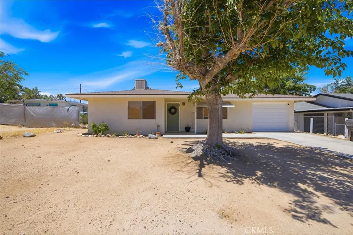 7744 Inca Trail, Yucca Valley, California 92284