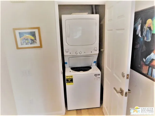 stackable washer dryer